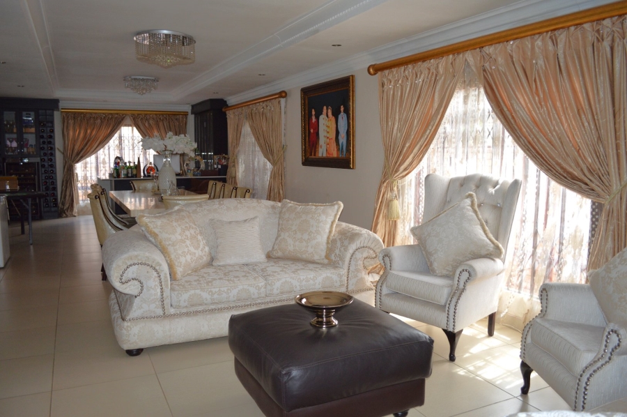 4 Bedroom Property for Sale in Flamwood North West